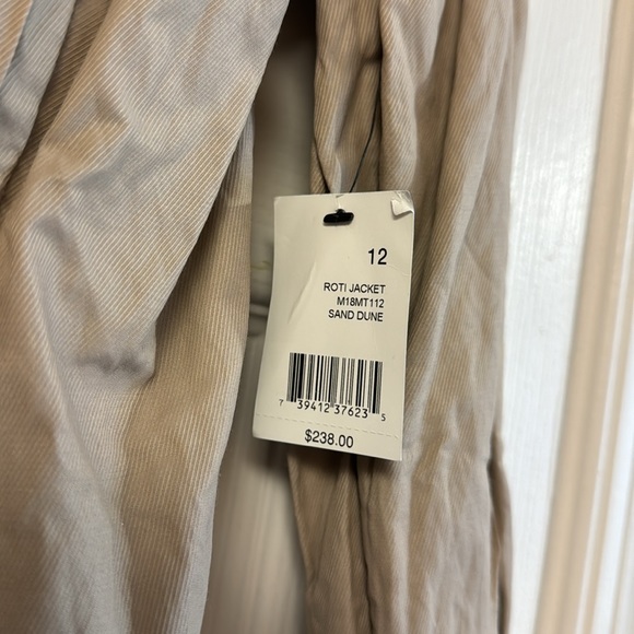 NWT Tahari tan cream light weight women’s blazer roti jacket work formal 12 - Picture 5 of 9